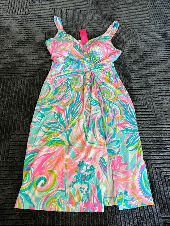Lilly Pulitzer Dresses & Skirts - Lilly Pulitzer sexy dress with pads 💘